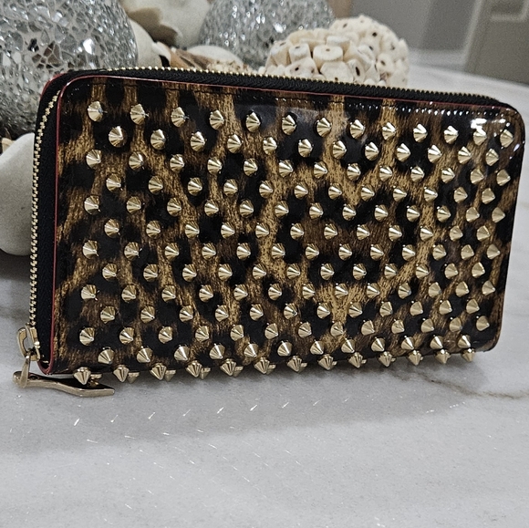 Christian Louboutin Black and Gold Studded Wallet -A Condition - Picture 16 of 17